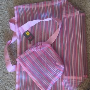 Large mesh totes